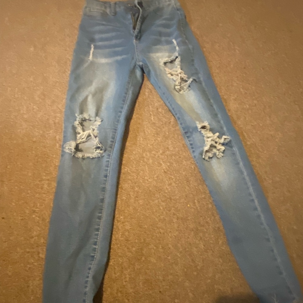 Stylish Blue Distressed Women Jeans